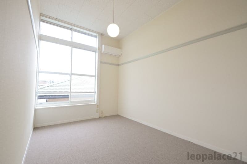 Preview interior of leopalace 290