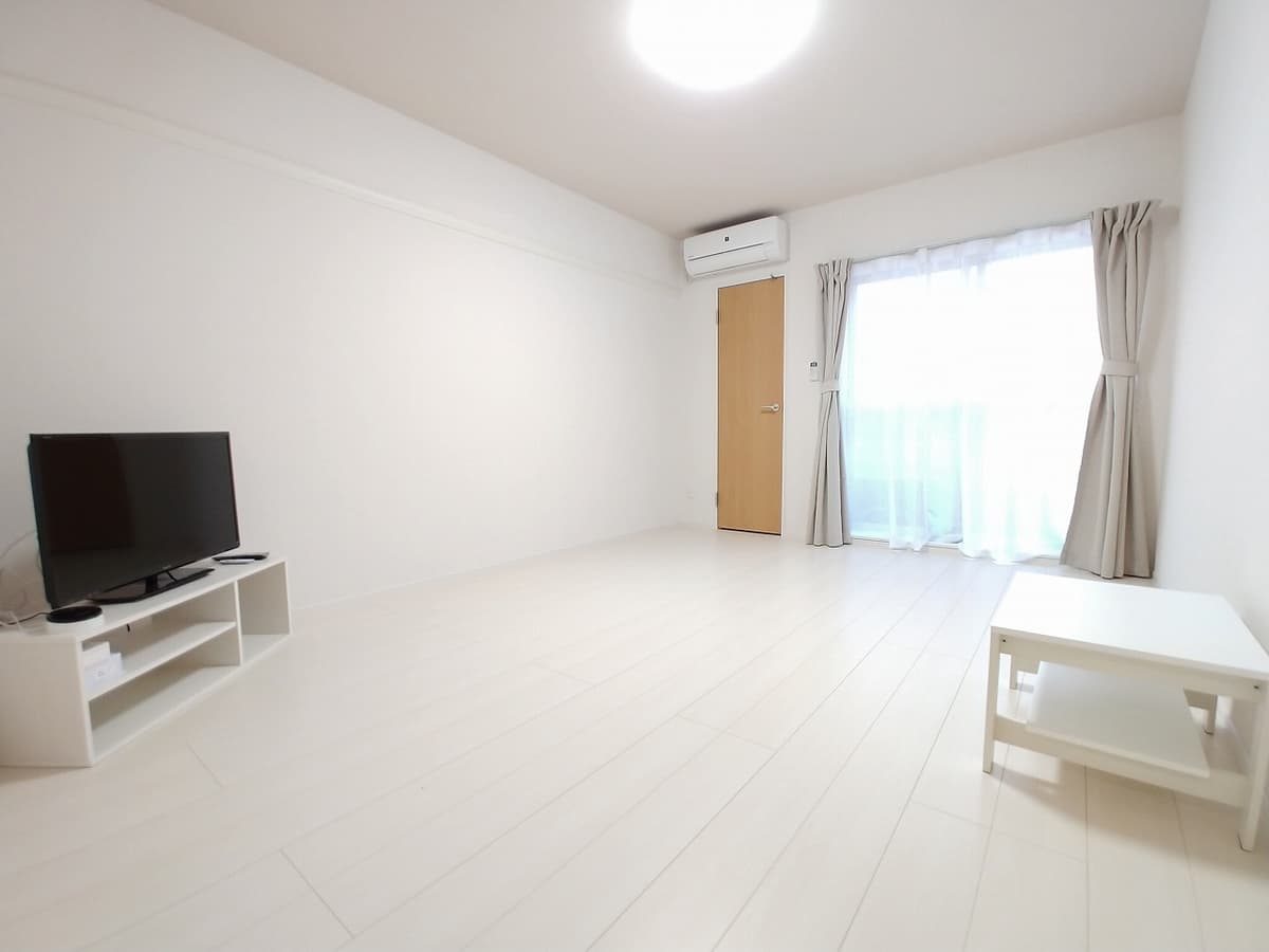 Preview interior of CLEINO Konishi House