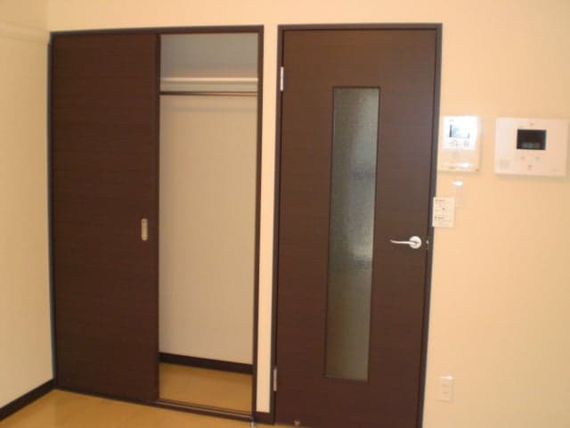 Room image 14