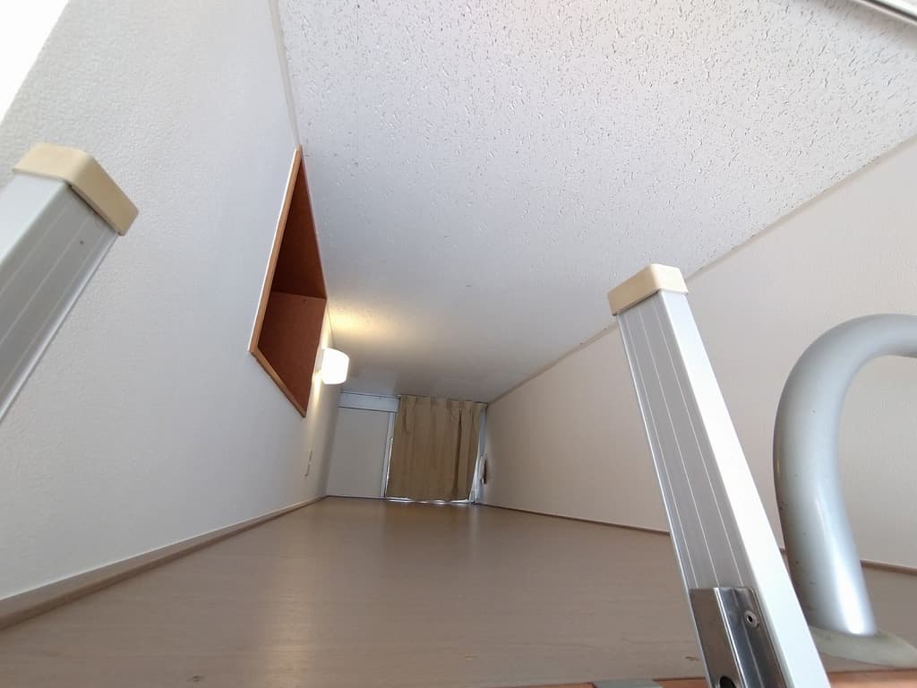 Room image 15