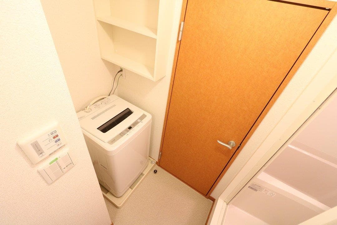 Room image 11
