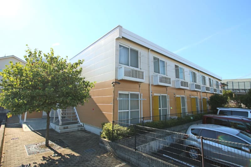 Main exterior of leopalace Krasakigaoka