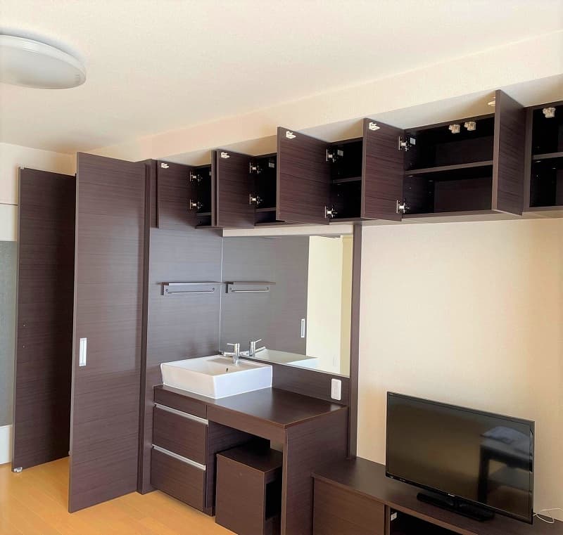 Room image 8