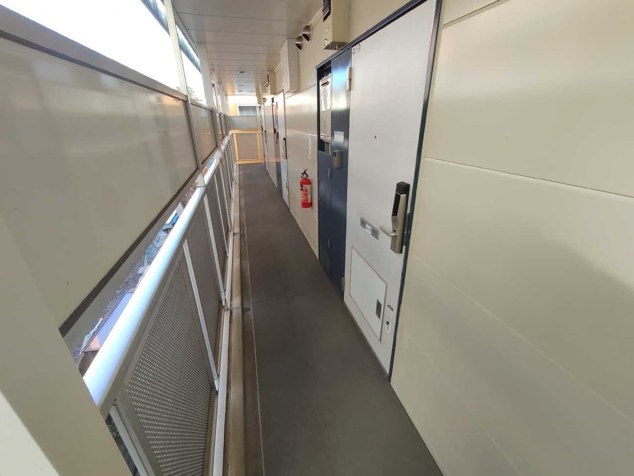 Room image 11