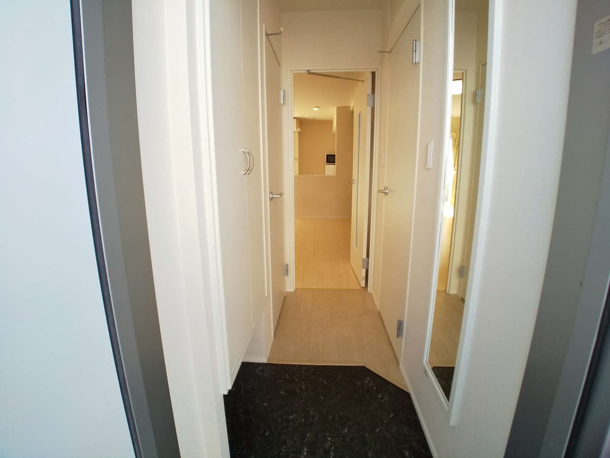 Room image 13