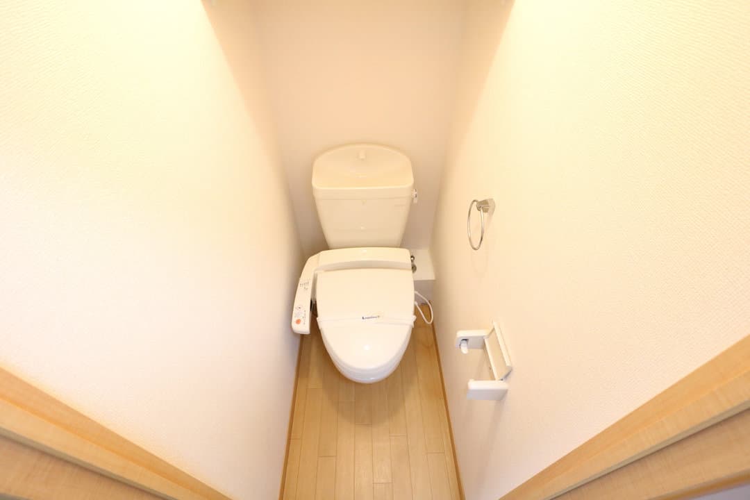 Room image 16