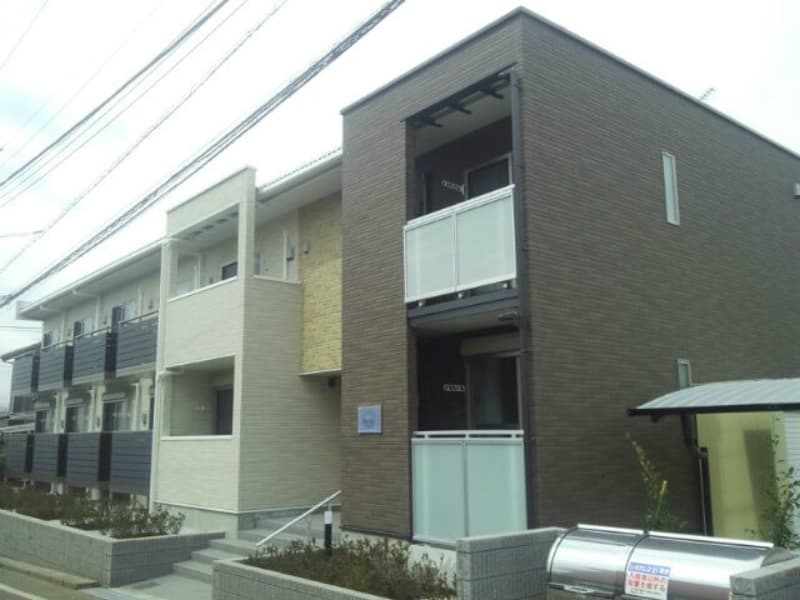 Main exterior of LEONEXT Saffron