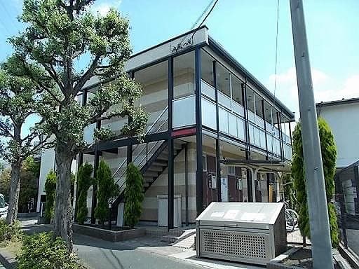 Main exterior of leopalace Yorozuya F
