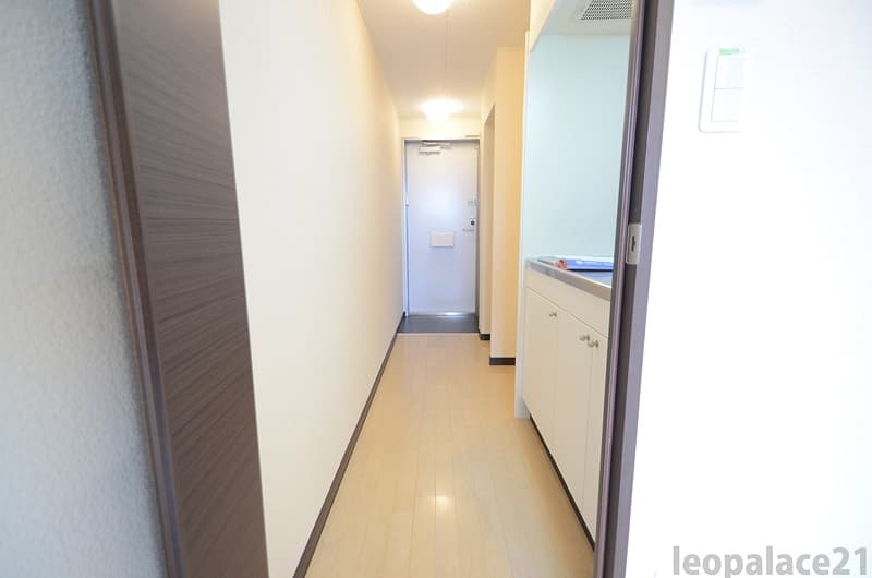 Room image 15