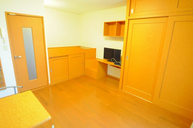 Room image 8