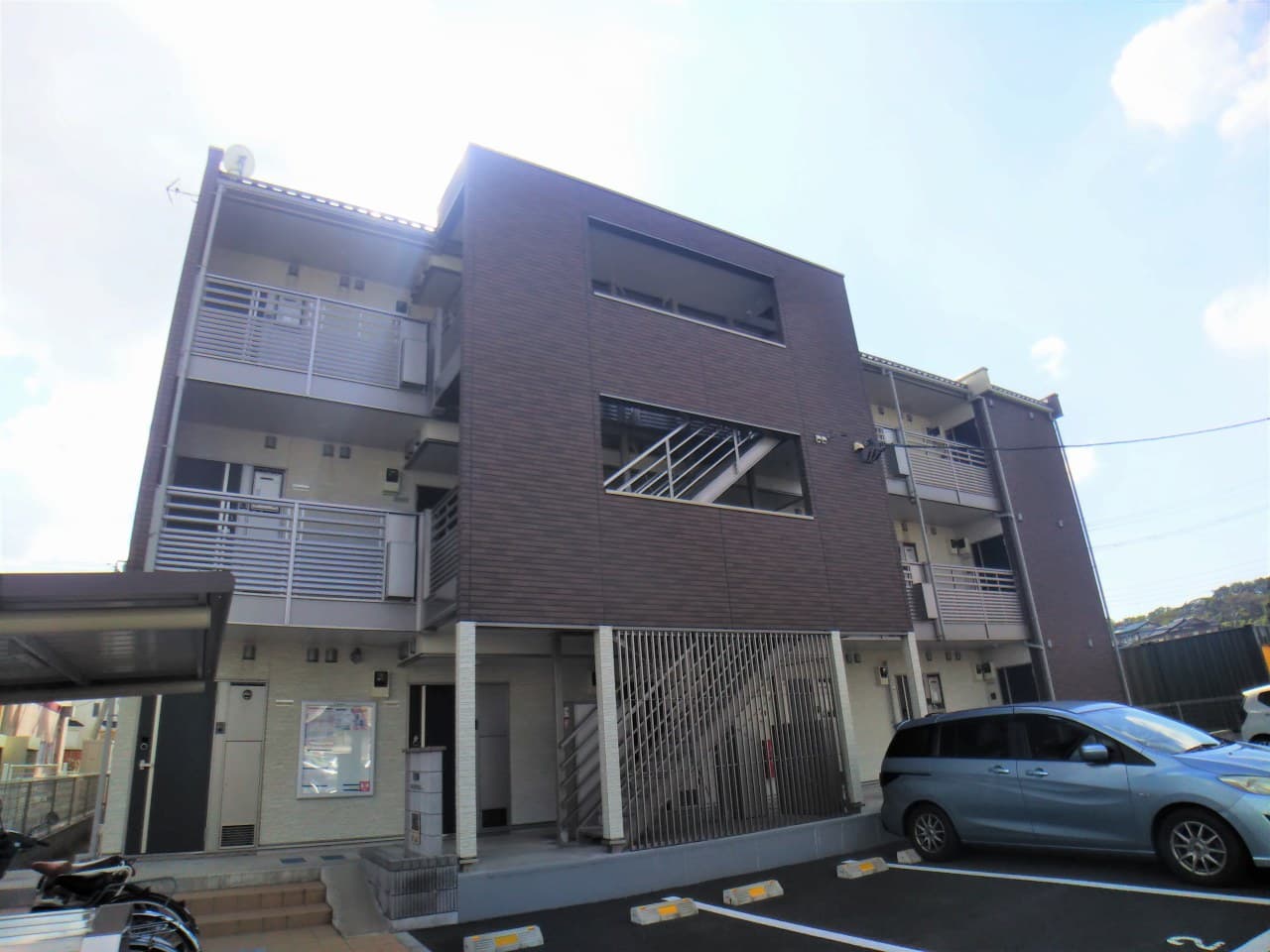 Main exterior of CLEINO Casablanca Sakura