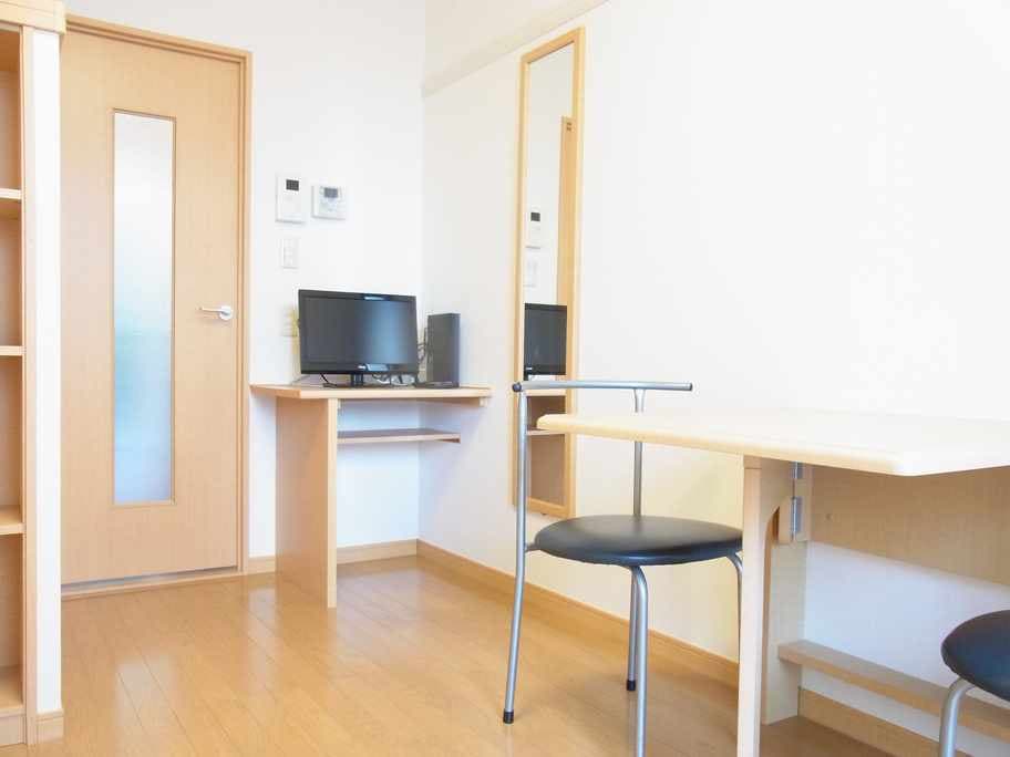 Room image 11
