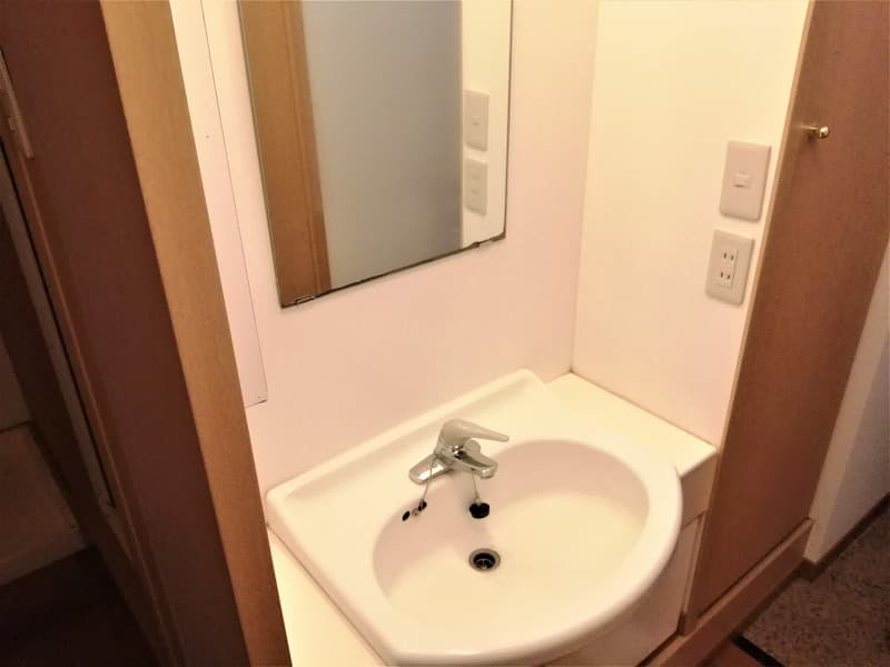 Room image 13