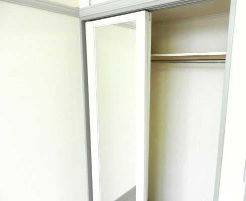 Room image 13