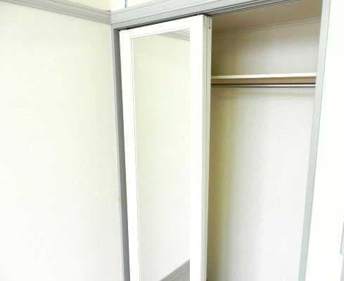 Room image 13