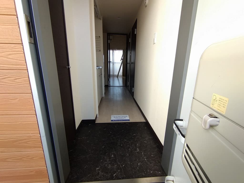 Room image 15