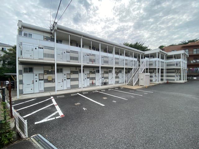 Room image 12