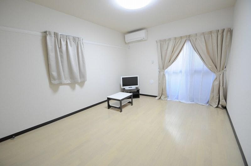 Preview interior of LEONEXT MIYAMA