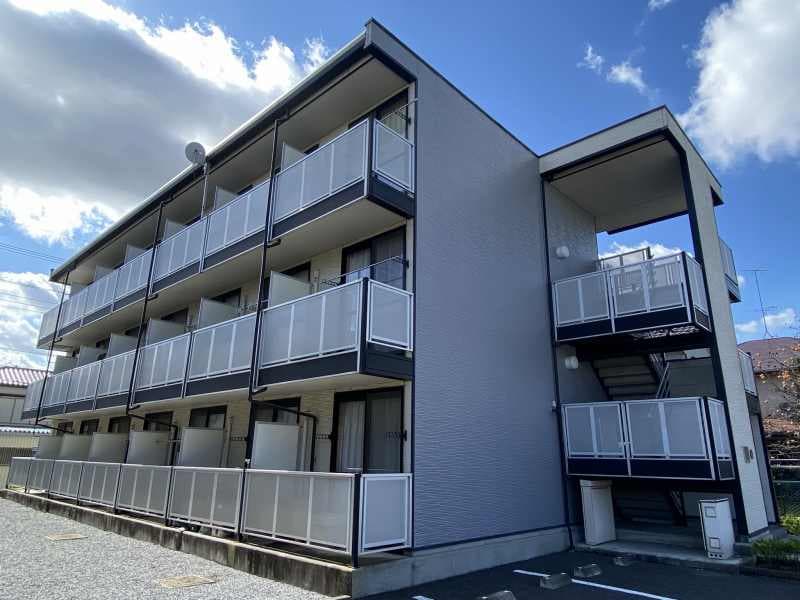 Main exterior of leopalace Alcion