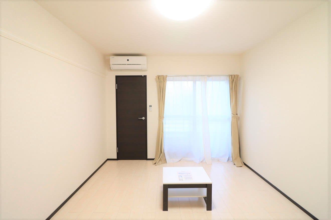Room image 12
