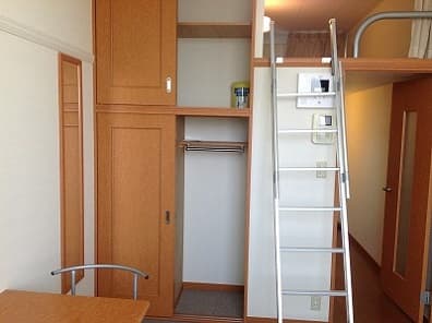 Room image 12