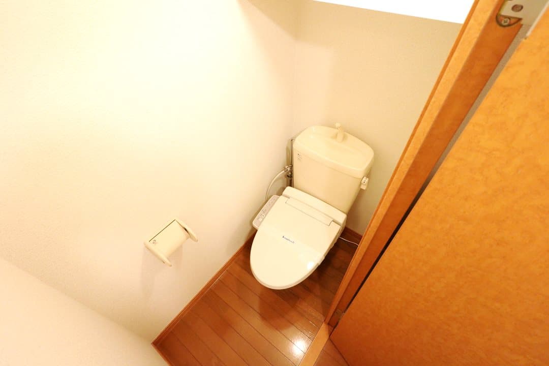 Room image 13