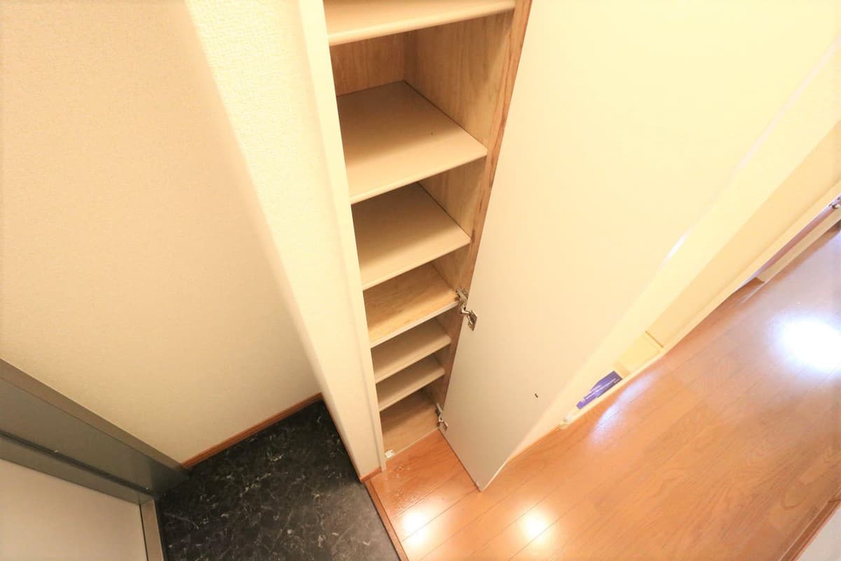 Room image 16