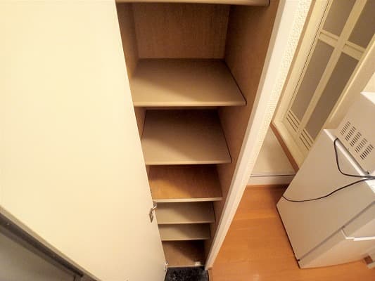 Room image 16