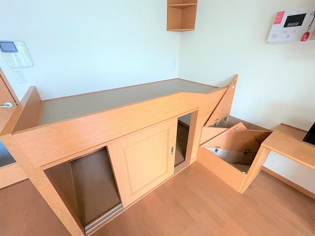 Room image 16