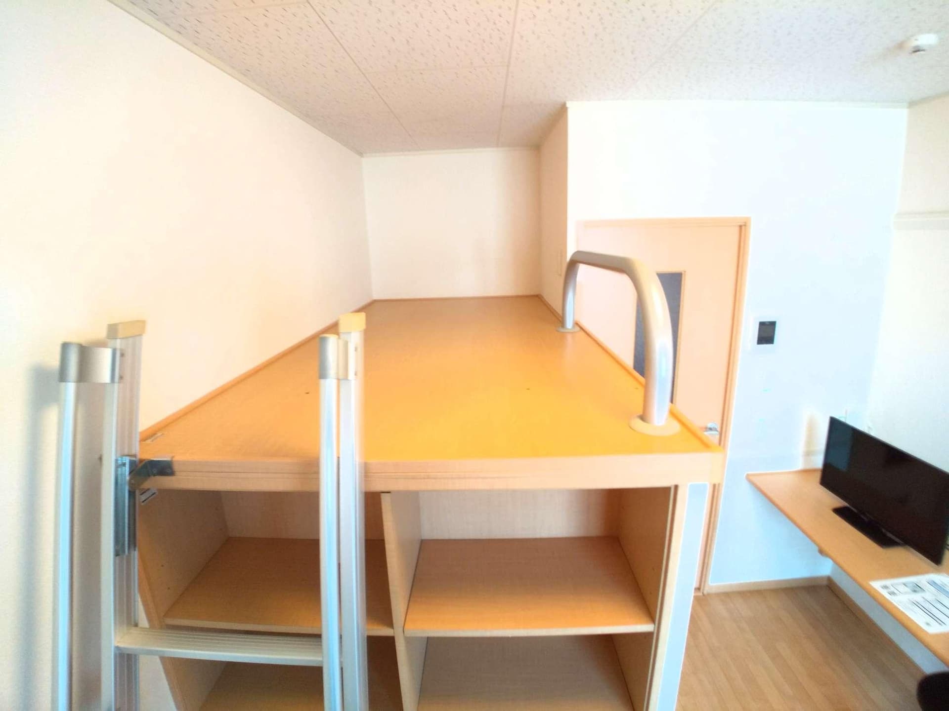 Room image 15