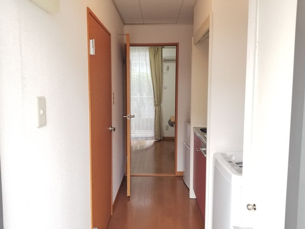 Room image 9