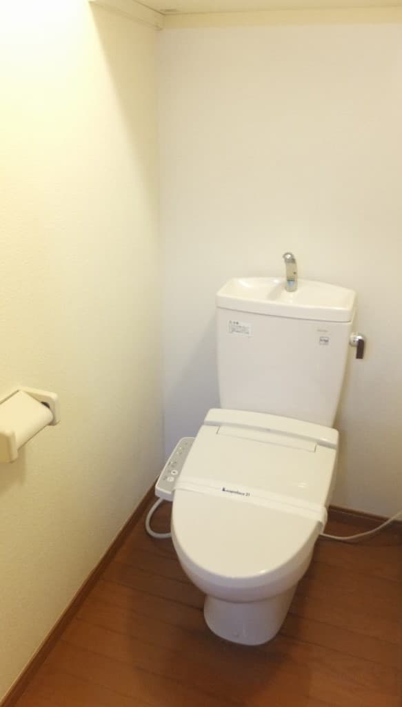 Room image 13