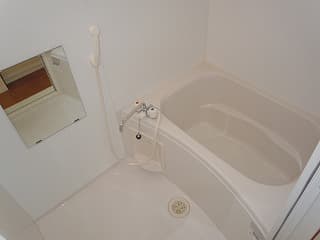 Room image 16
