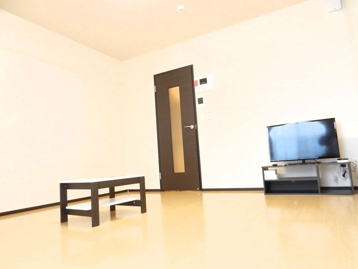 Room image 9