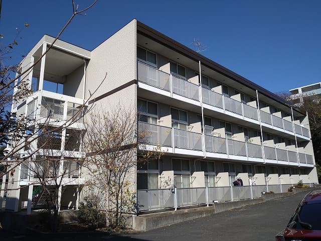 Main exterior of leopalace Yorozuya C