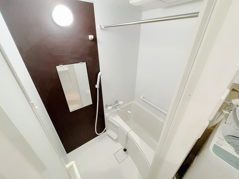 Room image 9