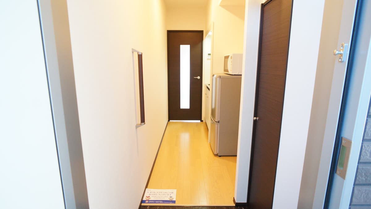 Room image 12