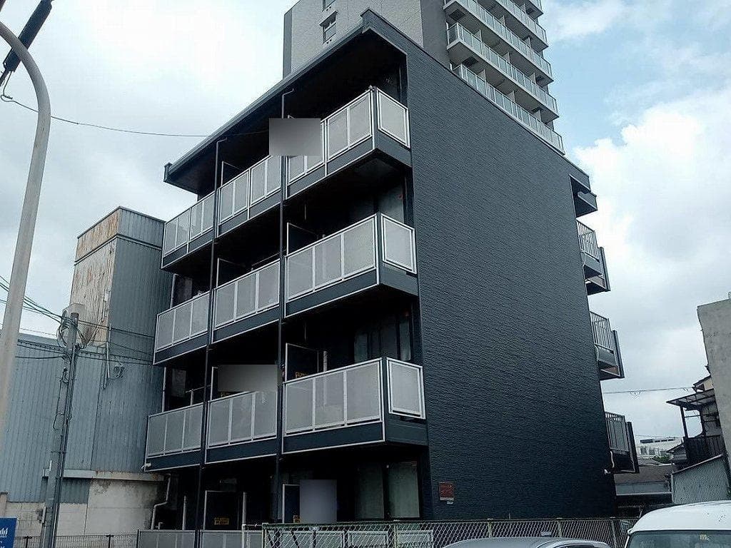 Main exterior of leopalace Belle Maison