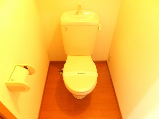 Room image 13