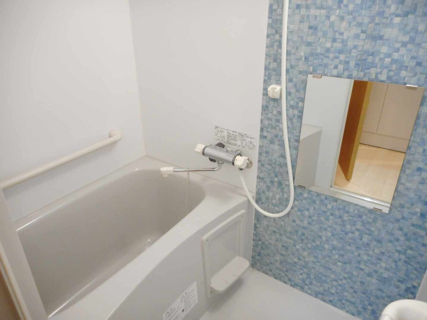 Room image 8