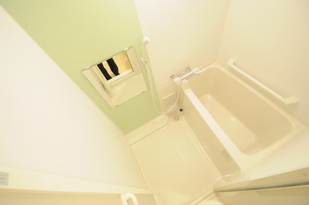 Room image 10