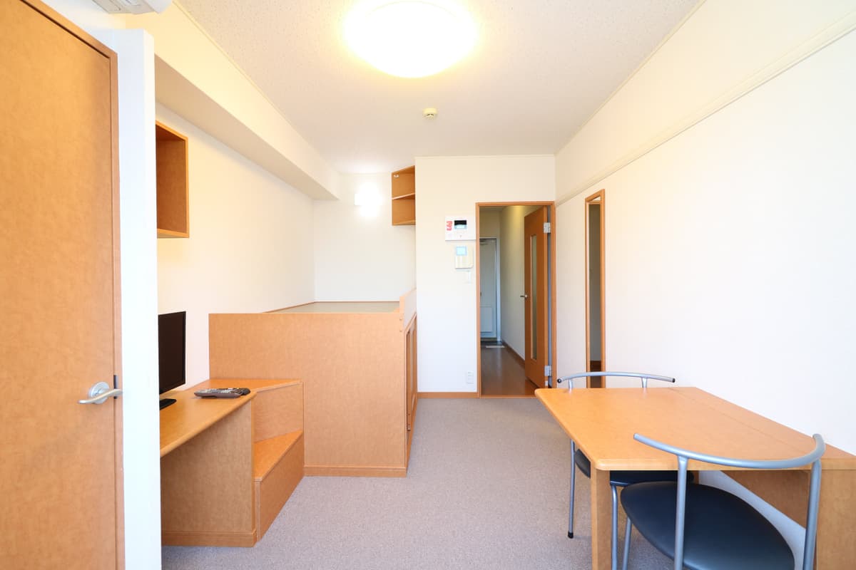 Room image 12