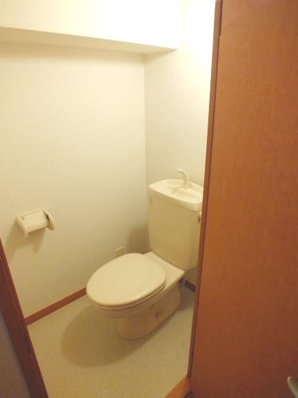 Room image 11