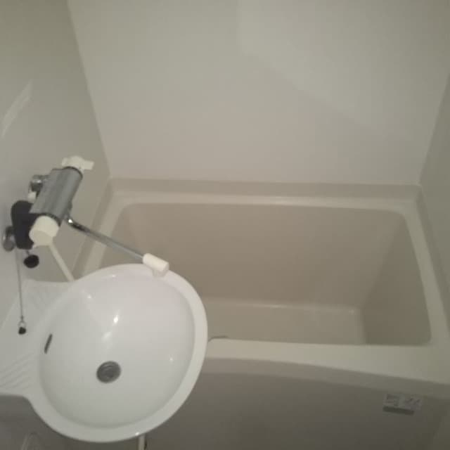 Room image 14