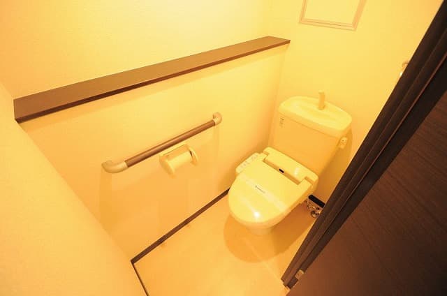 Room image 9