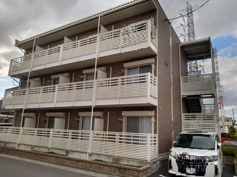 Main exterior of LEONEXT Demeure C