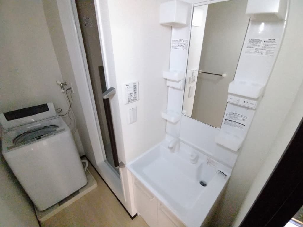 Room image 10