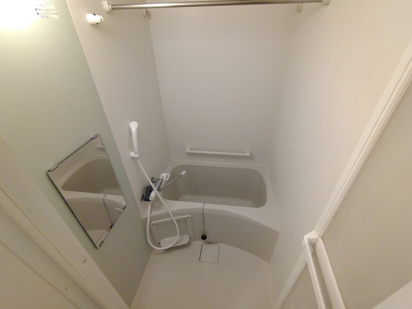 Room image 8