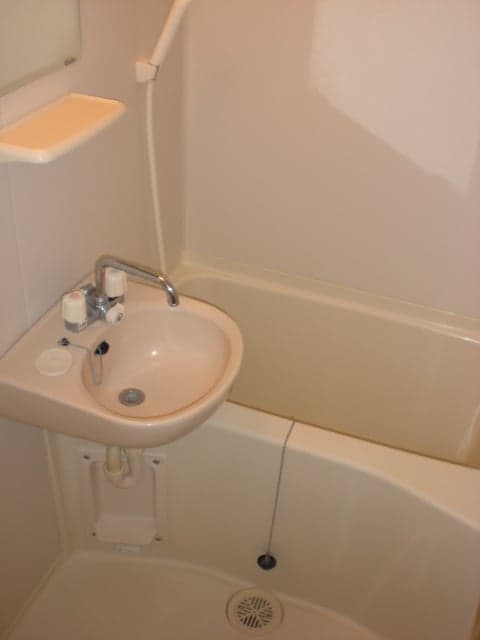 Room image 11