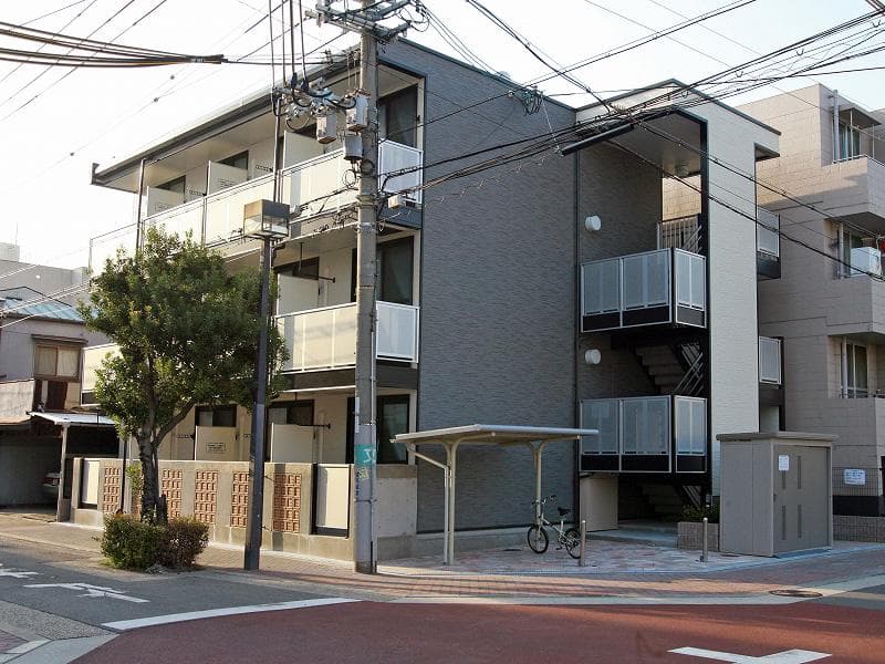 Main exterior of leopalace Subaru
